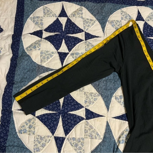 Shihar V-Neck Bodycon Black Dress - Picture 7 of 9